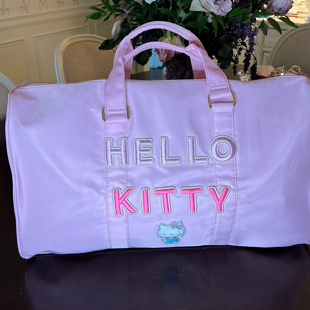 SCL Large Duffle “Hello Kitty” in Flamingo NWT